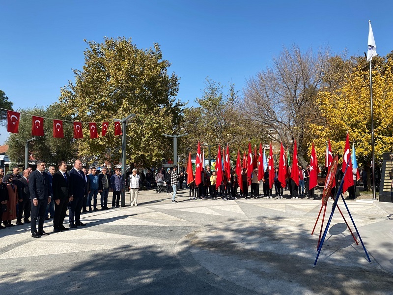 29 EKİM CUMHURİYET BAYRAMI ÇELENK SUNMA TÖRENİ